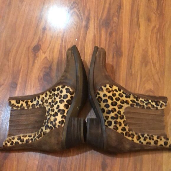 Sheridan Mia Handcrafted leather leopard booties - Picture 15 of 16
